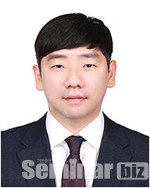 필자인 연세대 송영우 교수
