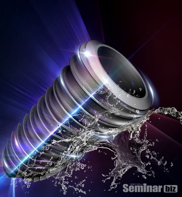 탑플란의 차세대 임플란트 UV임플란트