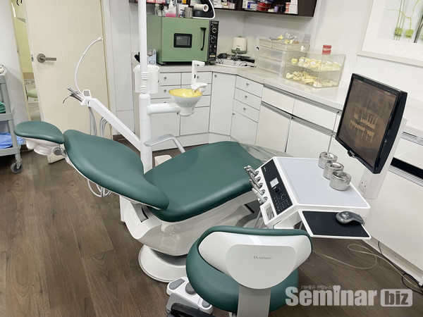 혼자 진료가 가능한 bright Alone