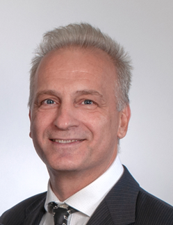 국내최초 외국인 편집장 Theodore Eliades 교수