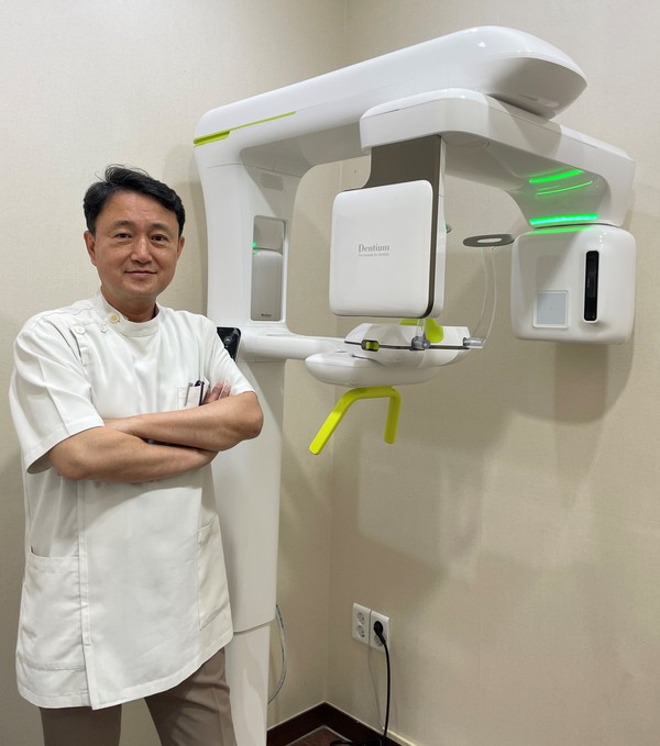 bright CT앞에서 이민재 원장