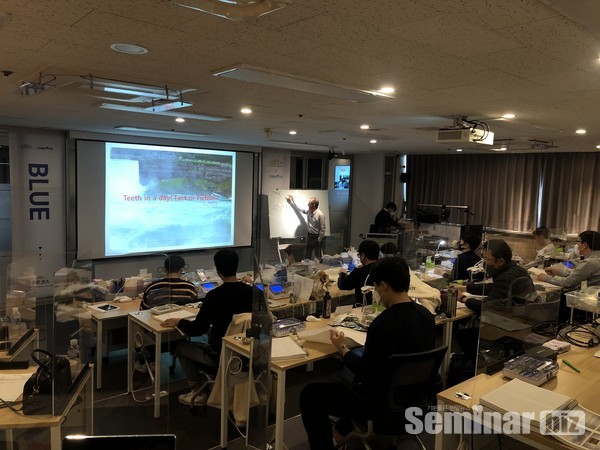 전인성 원장의 강의가 진행중 (사진제공=덴탈빈)