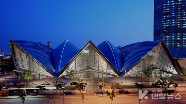 내년 4월11일(금)부터 13일(일)까지 송도 컨벤시아에서 100주년 기념학술대회및 기자재전시회가 개최된다. 