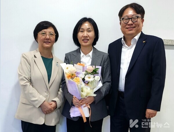 (왼쪽부터) 홍수연 부회장 , 변루나 구강정책과정, 조정훈 기획이사 