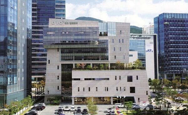 디오임플란트 부산본사 전경