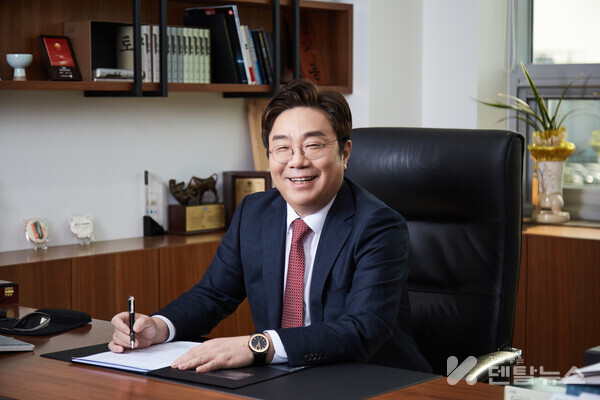 덴티스 심기봉 대표