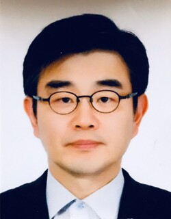 임용한 신임회장