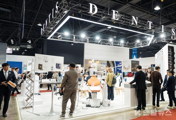 덴티스가 지난 10월 9일부터 11일까지 카자흐스탄 알마티에서 열린 ‘CADEX 2025(Central Asia Dental Expo)’에 메인 스폰서로 참가했다. 덴탈뉴스