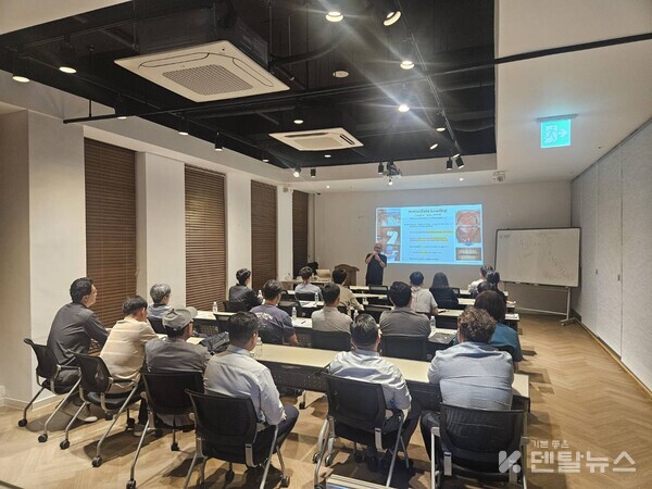 강연에서 소개된 ALX 임플란트는 독창적인 바디 디자인으로 시술 편의성을 높이고, Narrow한 코어와 Deep thread & wide pitch로 극대화된 BIC(Bone to implant contact)를 통해 즉시로딩에 적합하도록 설계된 임플란트라고 설명했다. 덴탈뉴스