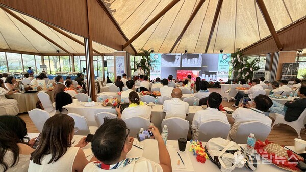 지난 11월 6일부터 8일까지 필리핀 구강임플란트전문의 협회(PCOI) 주관으로 열린 이번 학회는 개최 직전 발생한 지진과 태풍으로 인해 행사가 무산될 위기에 처했으나, 전 세계 200여 명의 치의학 전문가들이 자리를 지키며 성공적으로 개최되었다. 덴탈뉴스